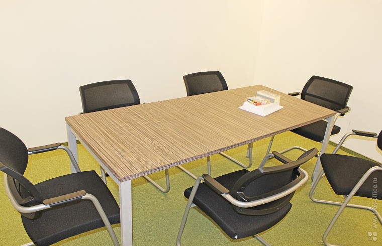Столы для переговоров под заказ, Поставки офисной мебели из Европы