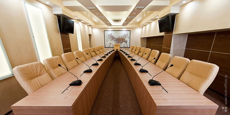 Столы для переговоров на заказ, Столярное производство в Москве